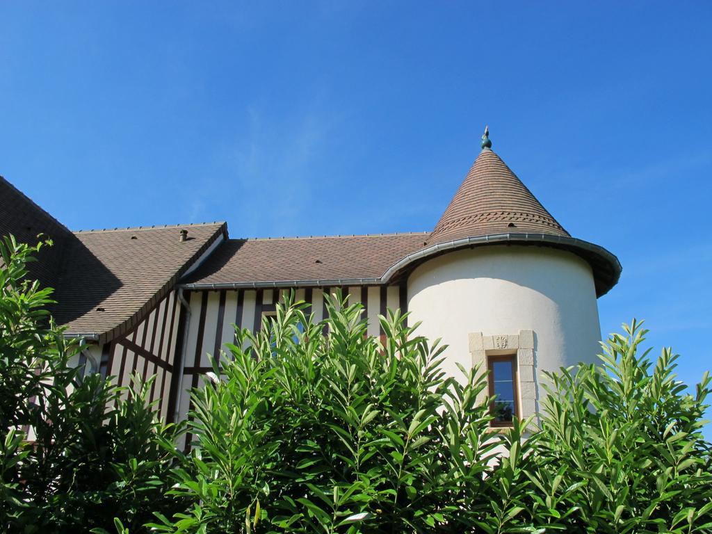 Le Mont D'Auge Bed & Breakfast Canapville  Exterior photo