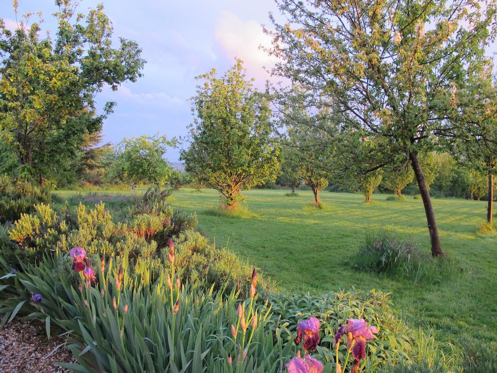 Le Mont D'Auge Bed & Breakfast Canapville  Exterior photo