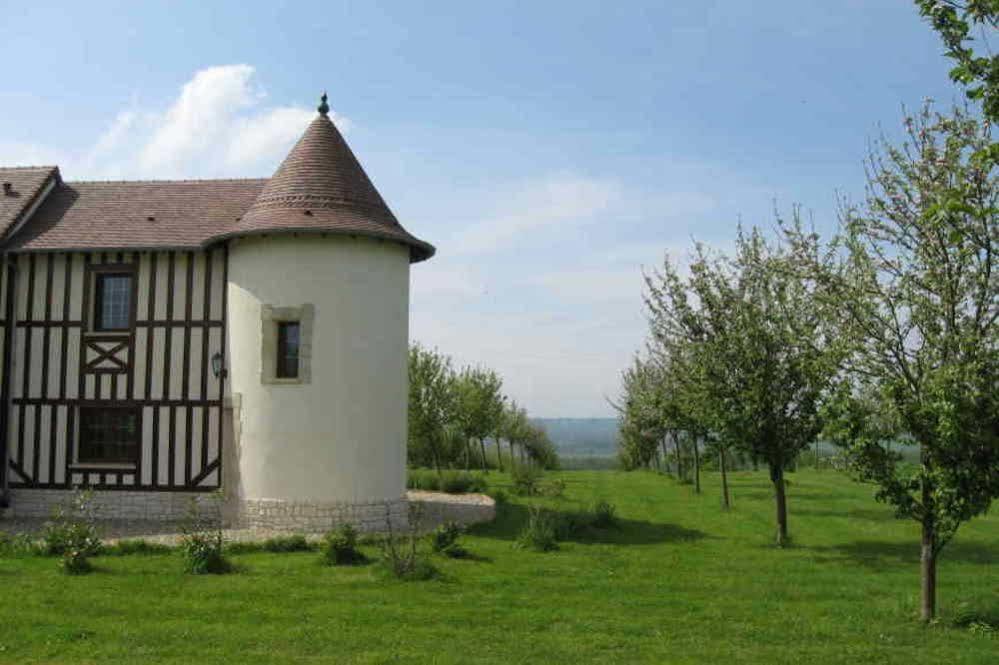 Le Mont D'Auge Bed & Breakfast Canapville  Exterior photo