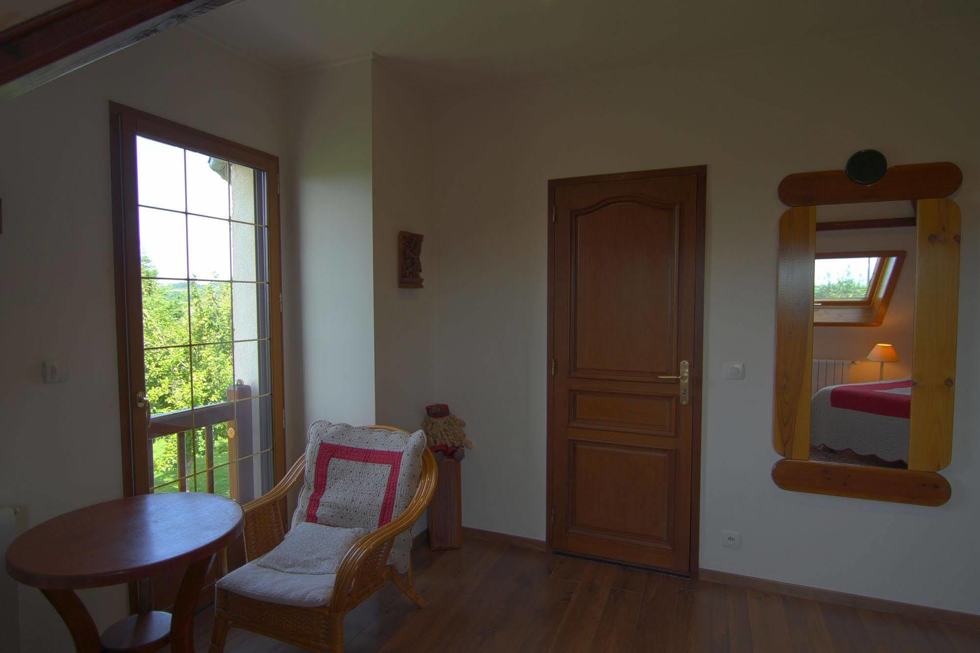 Le Mont D'Auge Bed & Breakfast Canapville  Exterior photo