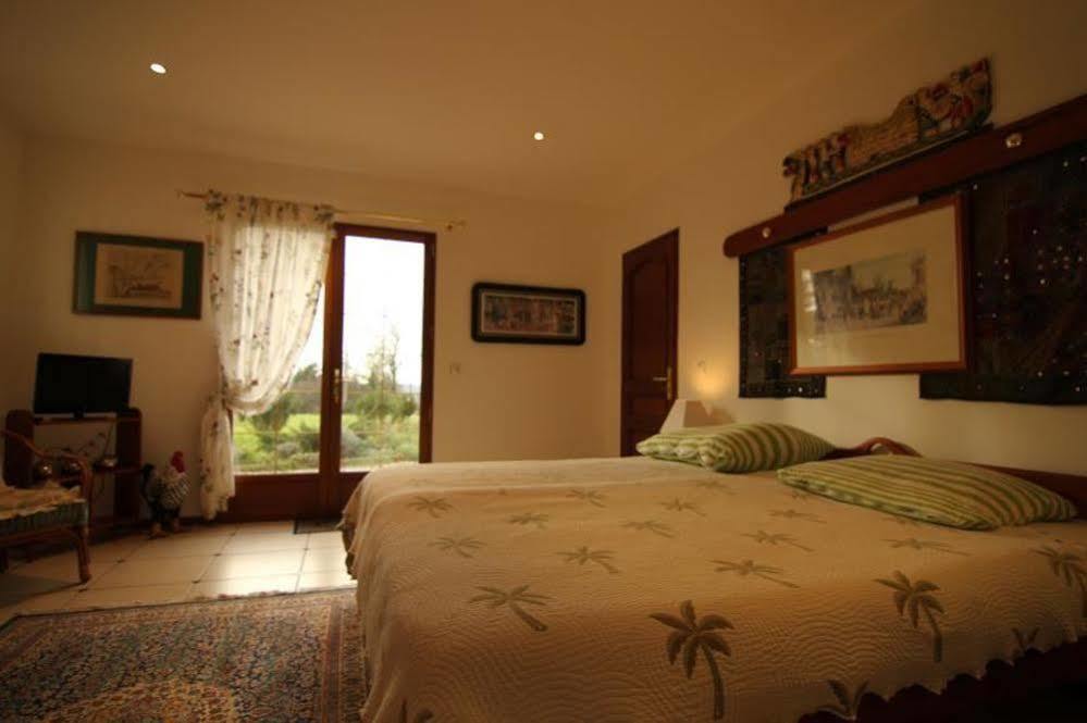 Le Mont D'Auge Bed & Breakfast Canapville  Exterior photo